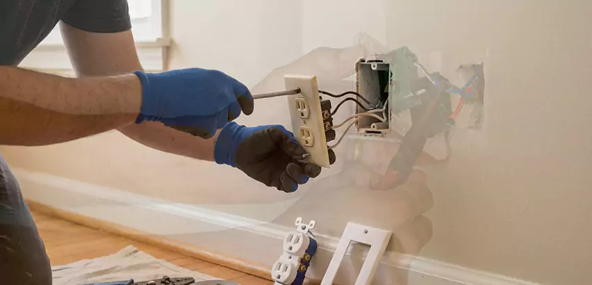 USB Outlet Replacement in Lithia